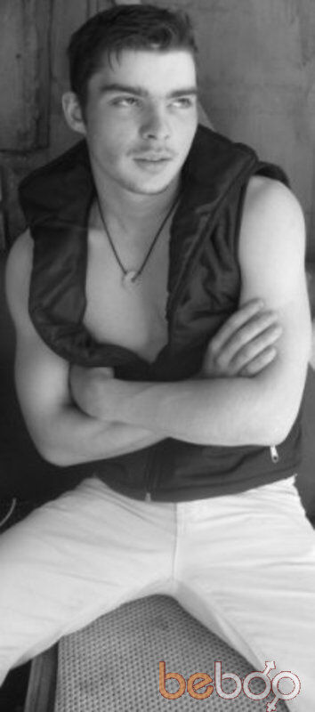  132695  Dreamnight, 37 ,    