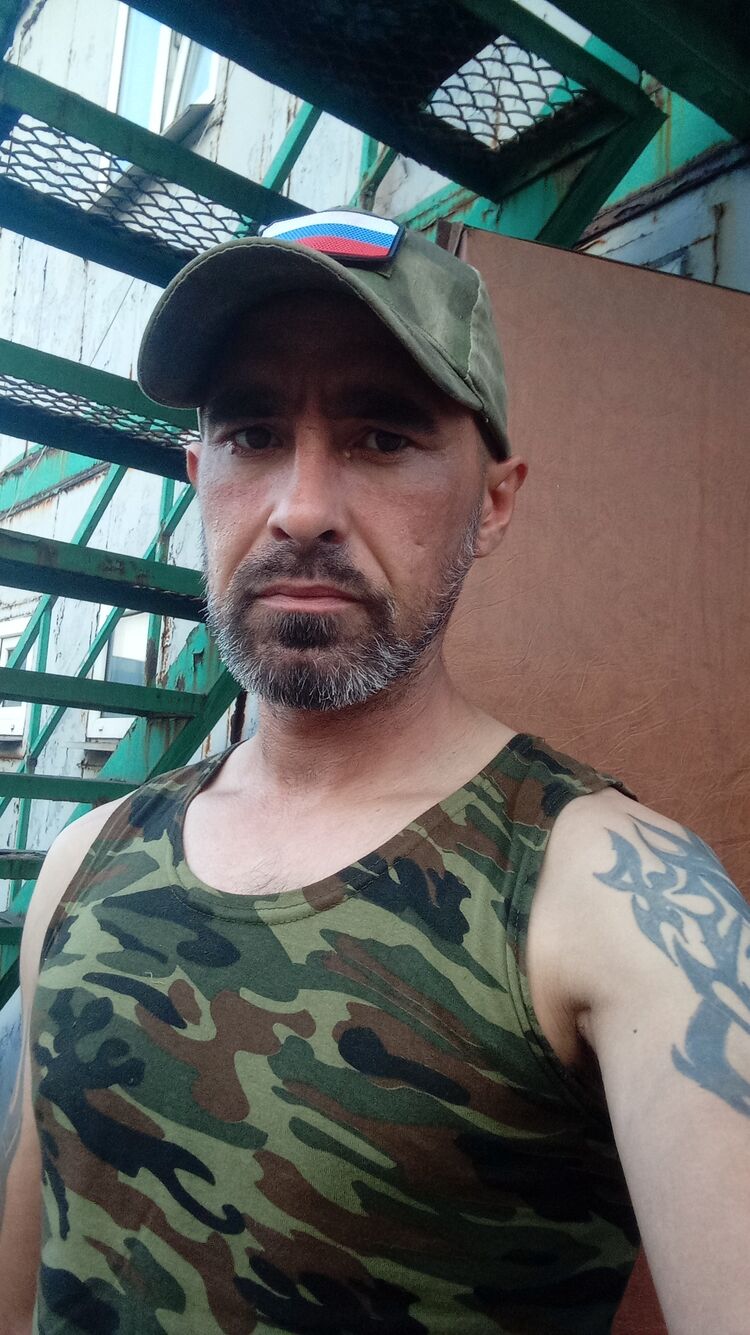 37351175  , 40 ,    