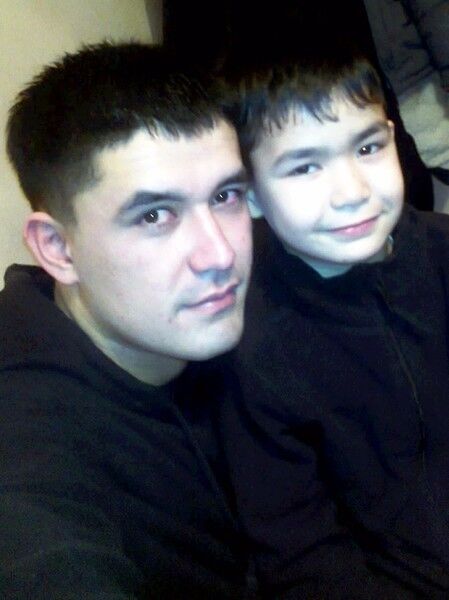  5427815  Nuriddin, 37 ,    