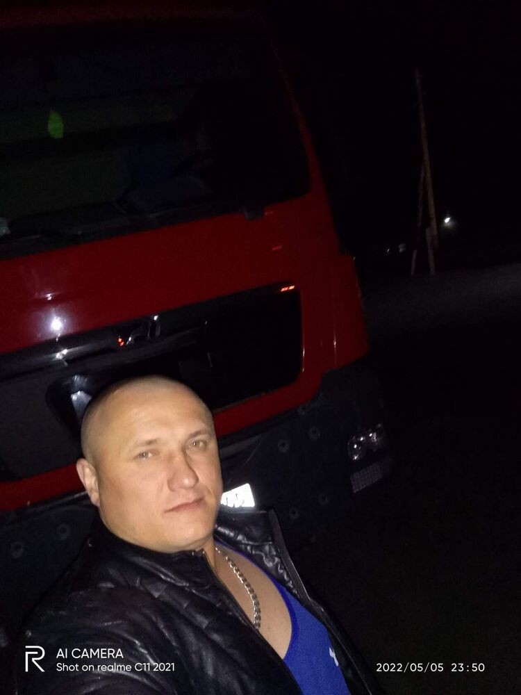  32348375  Evgeny, 35 ,    