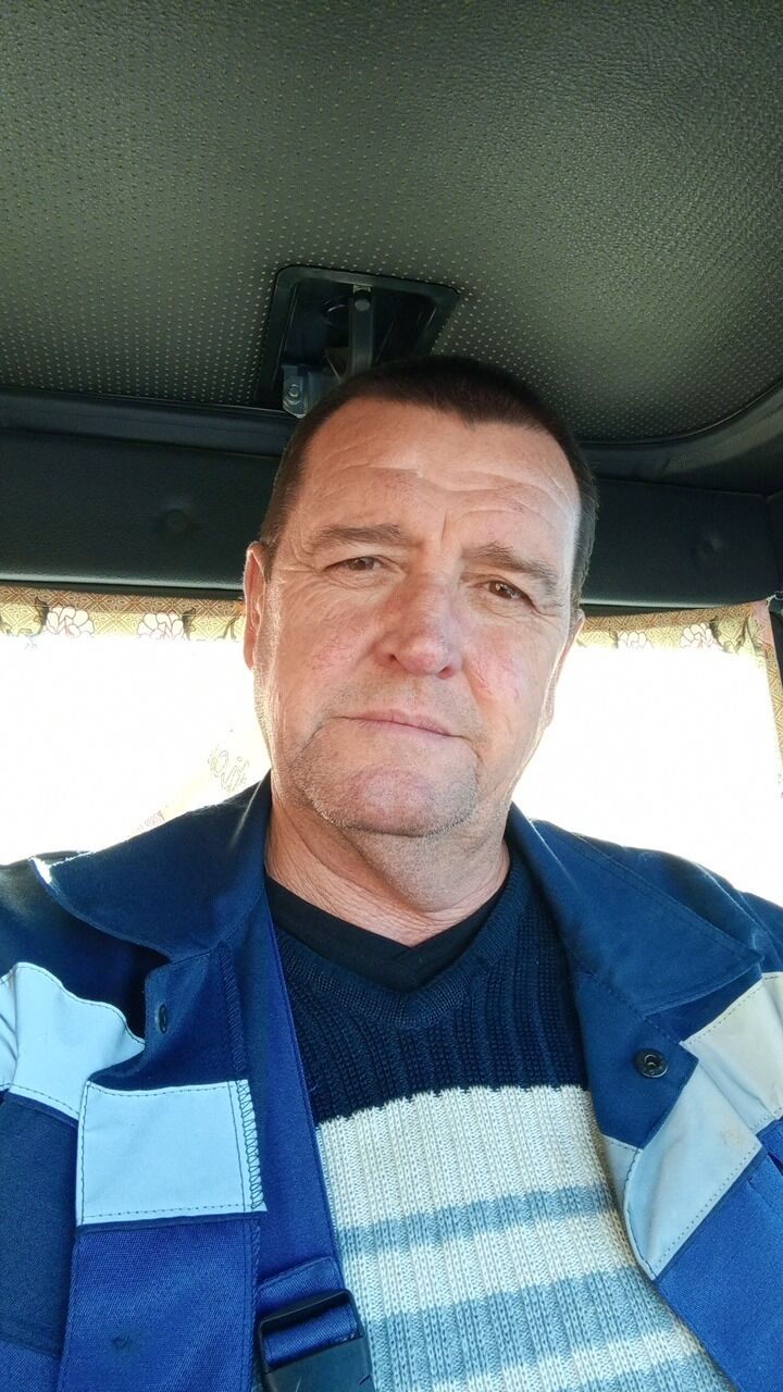  48185245  , 53 ,    