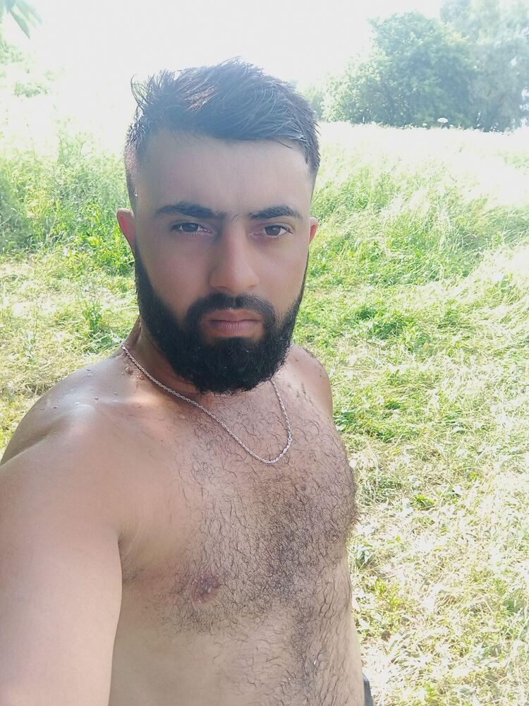  44110455  Ziyodullo, 32 ,    