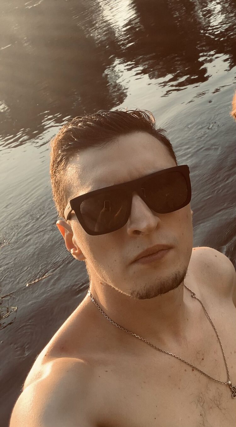  28967755  , 30 ,    