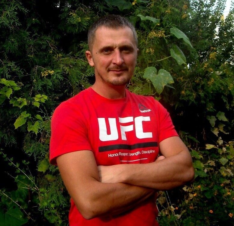  14215995  Dmitry, 42 ,    