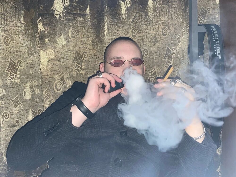  34704275  , 21 ,    