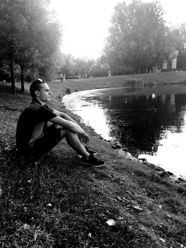  32233615  Daniil, 24 ,    