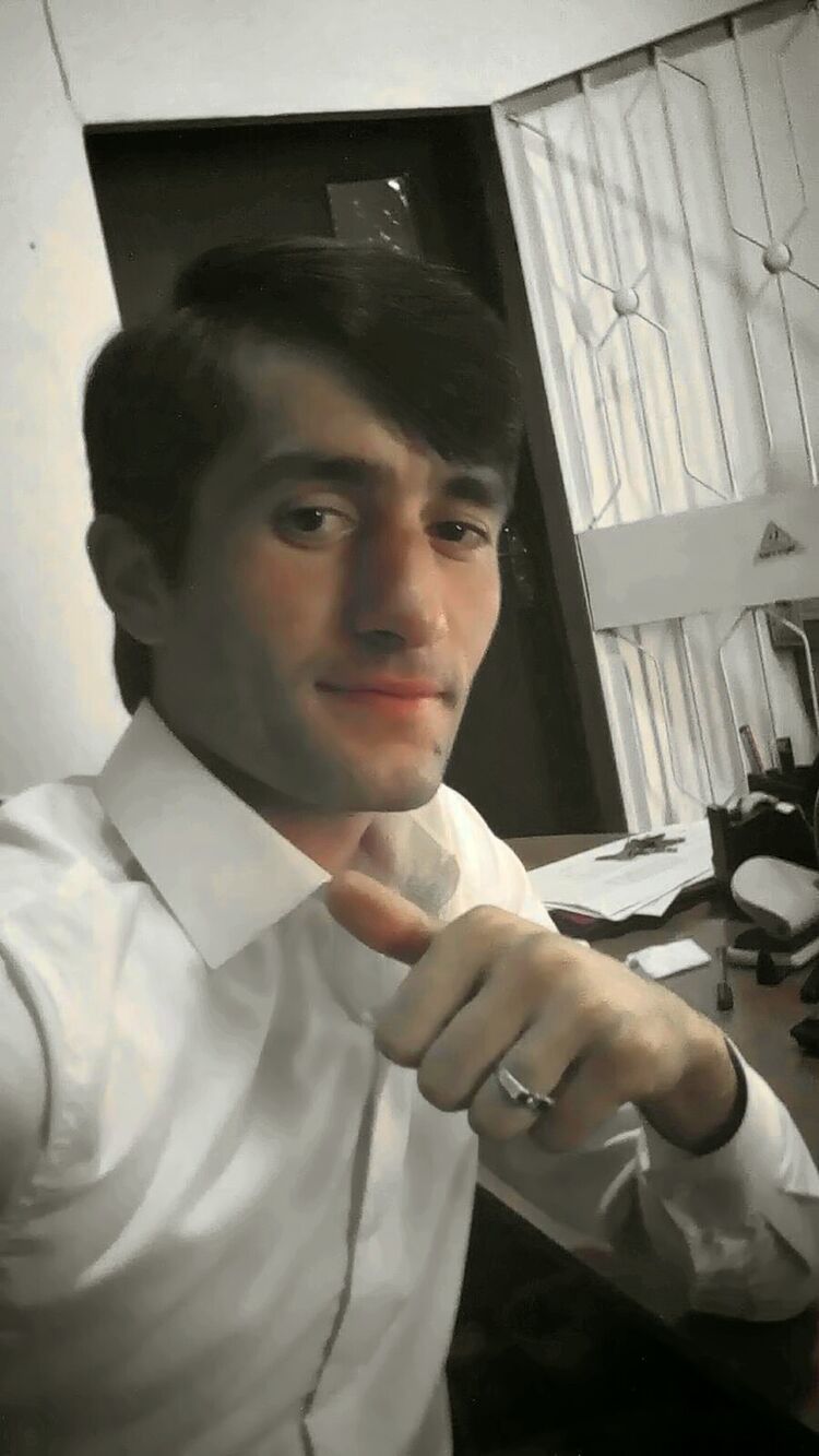  24136395  Golib, 33 ,    