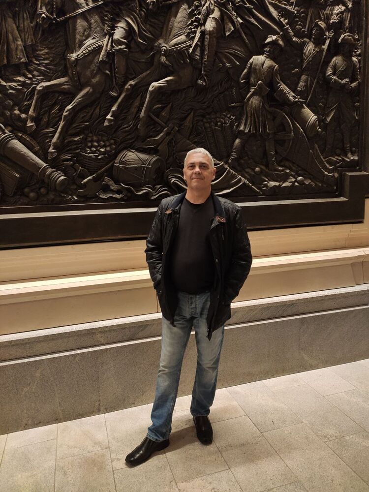  49501455  Slava, 51 ,    