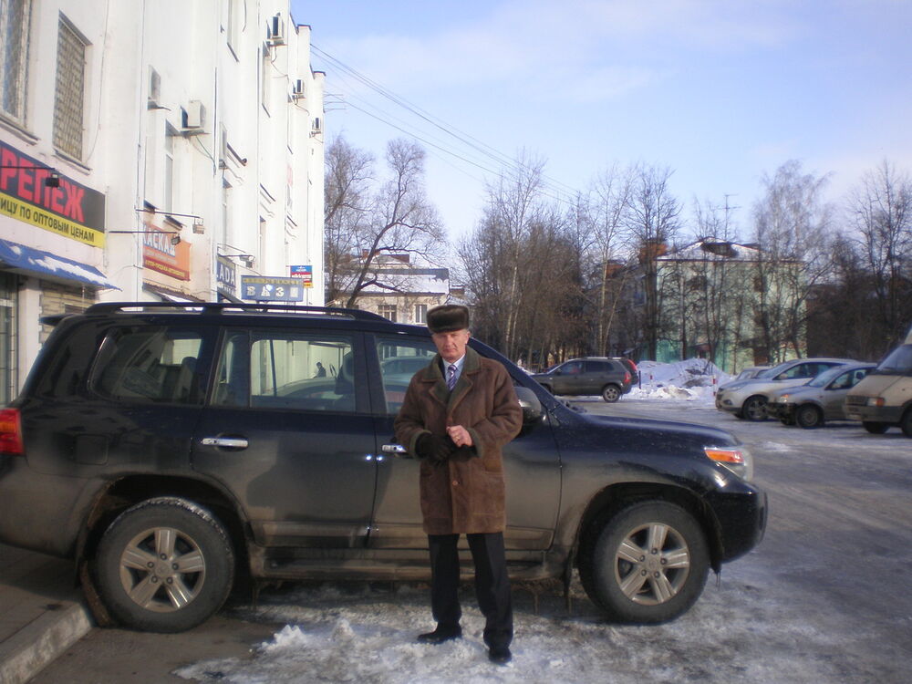  7272375  Aleksandr, 64 ,    