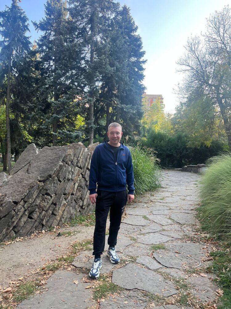 --,   , 39 ,   c 