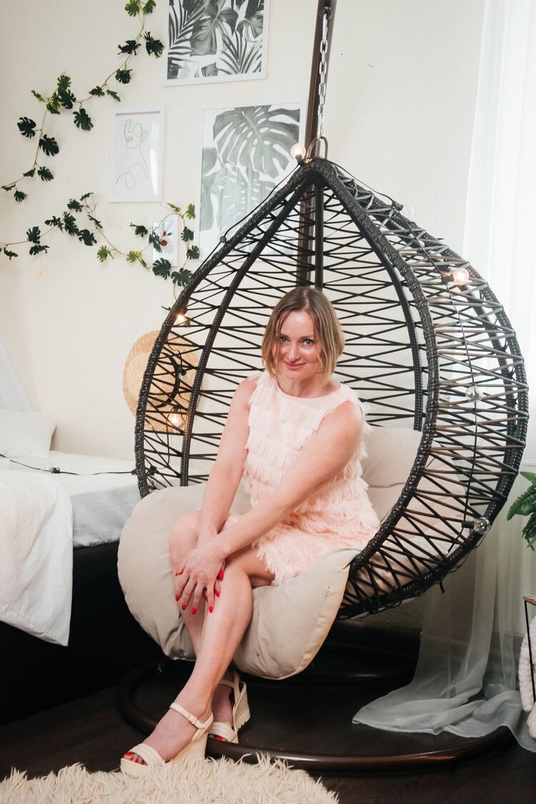  ,   Olga, 28 ,  