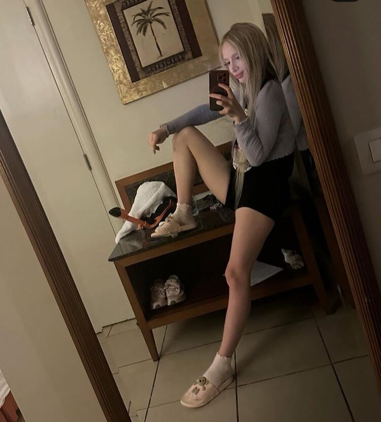  ,   , 24 ,   ,   