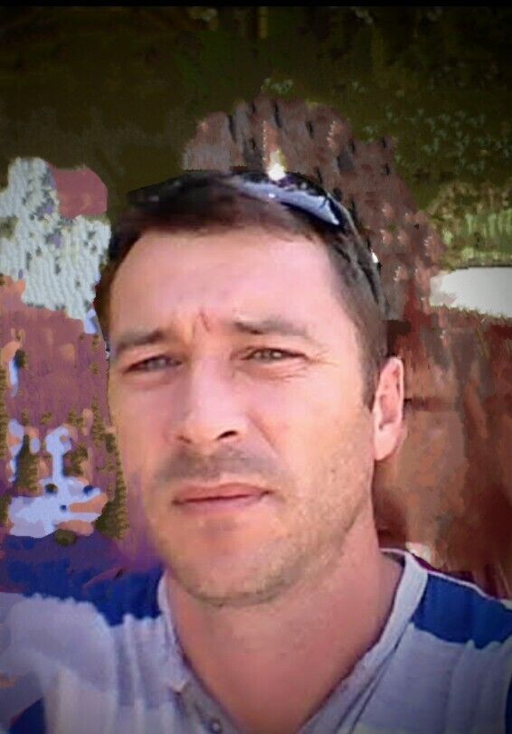  51956275  Goran, 49 ,    