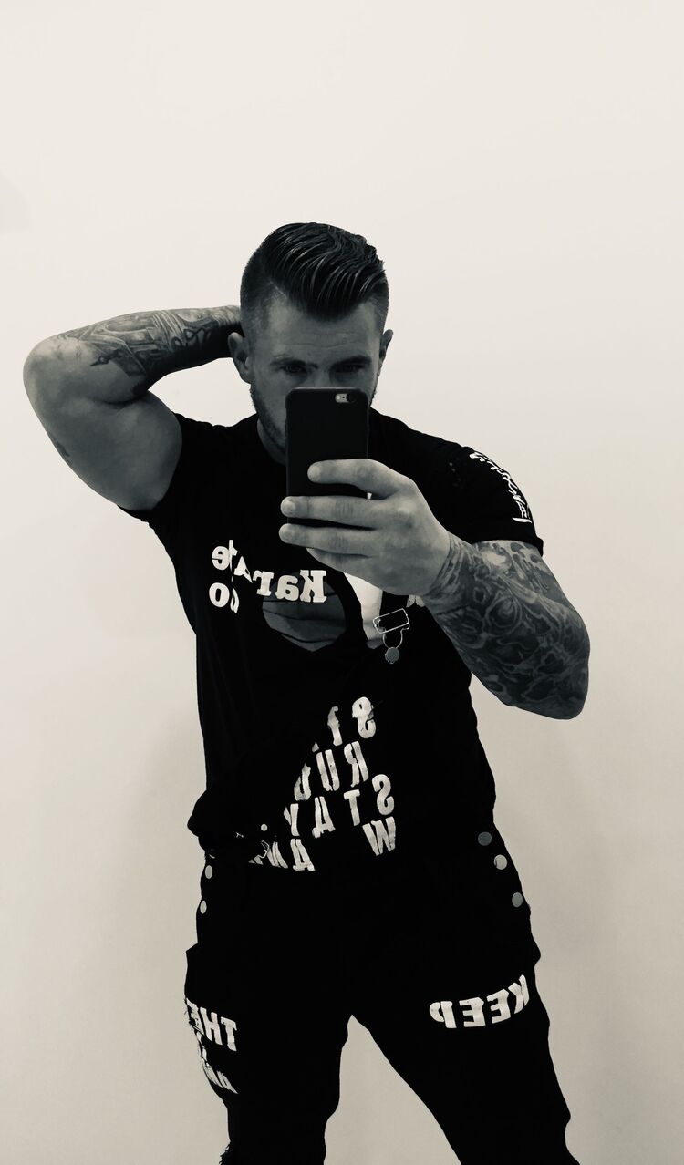  33777025  MrBrutality, 35 ,    