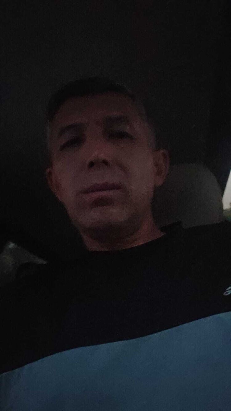  54661775  Khan, 37 ,    