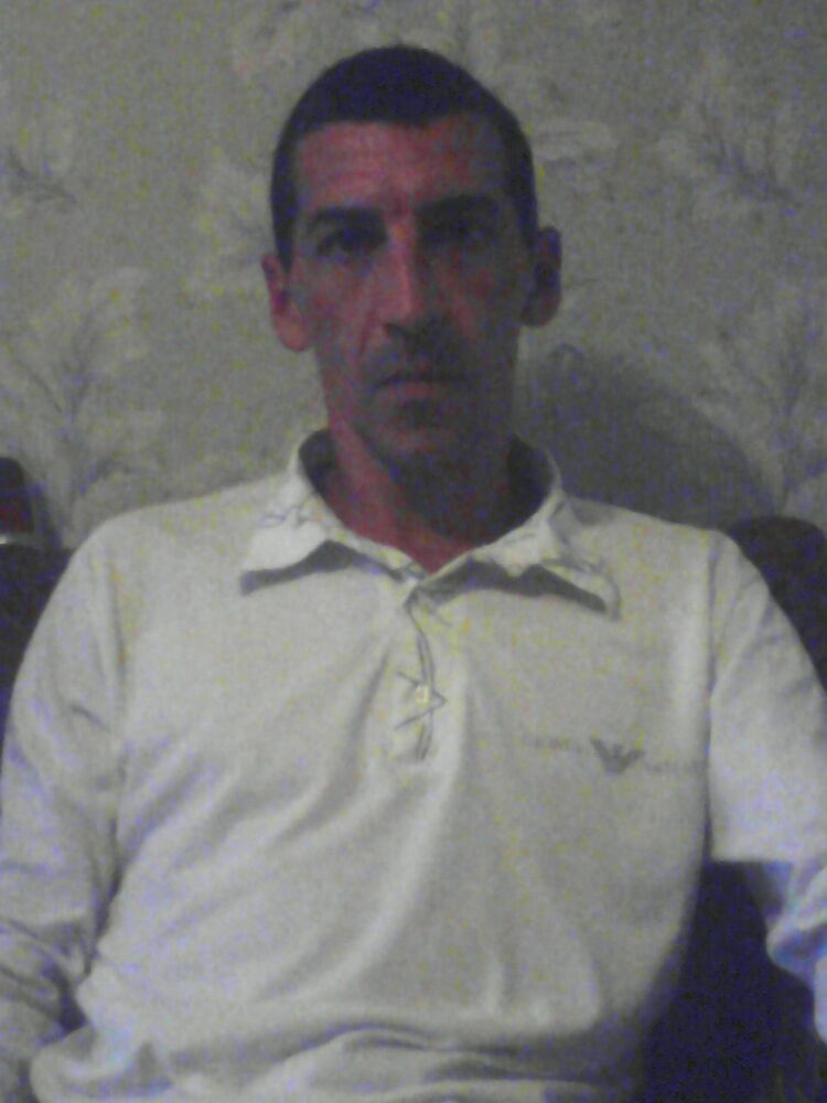  4592355  Dmitrij, 47 ,    
