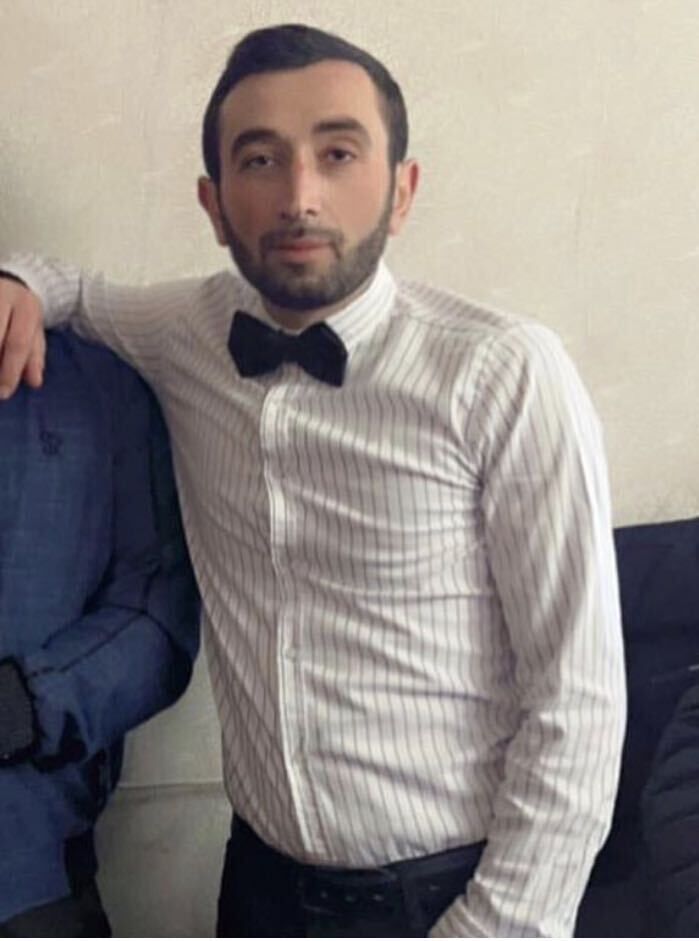  51244505  Varo, 34 ,    