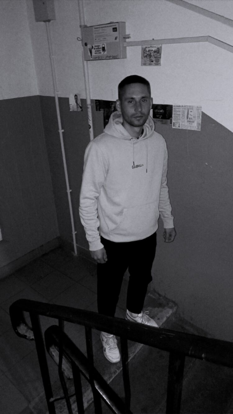  51261295  Vadim, 27 ,    