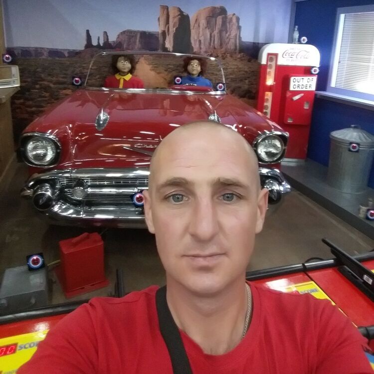 18300295  , 43 ,    
