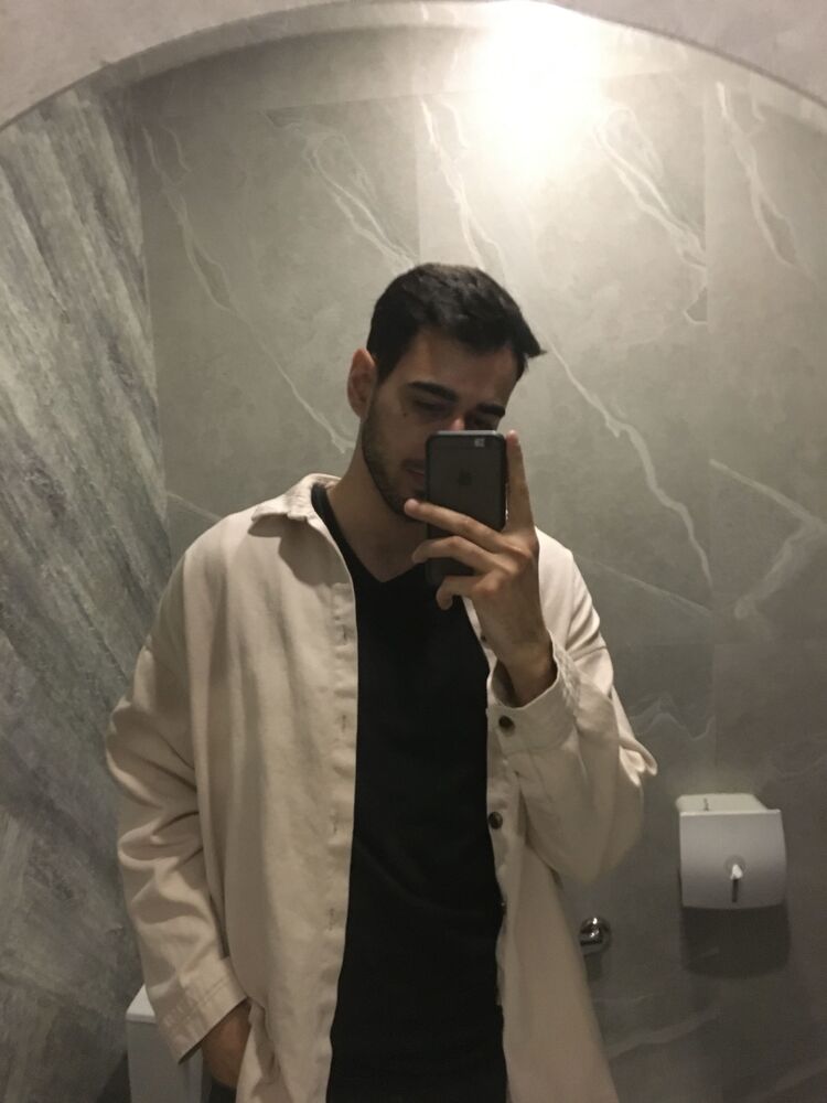  41965945  Orxan, 26 ,    