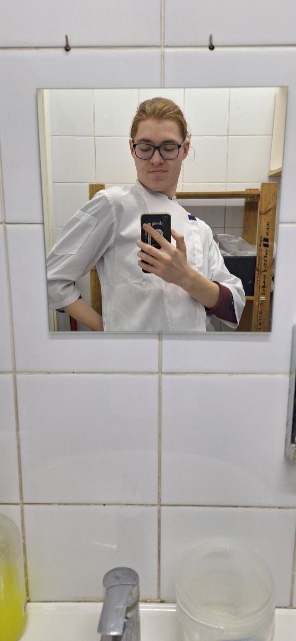  48477785  , 18 ,    