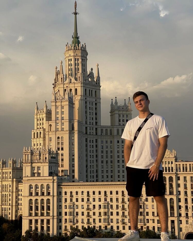 ���� 42379905 ����� ������, 22 ����, ���� ���������� � �����-����������