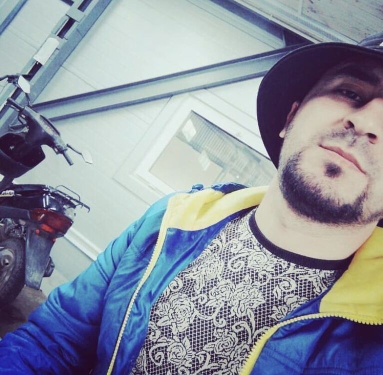  54582465  Arslan, 29 ,    