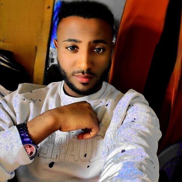  44036545  Mubyin, 25 ,    