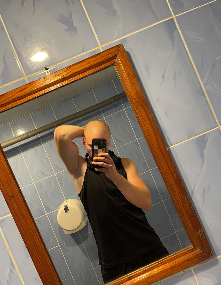  48395745  , 19 ,    