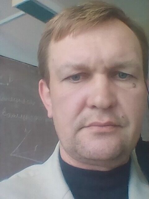  21623205  Alex, 43 ,    