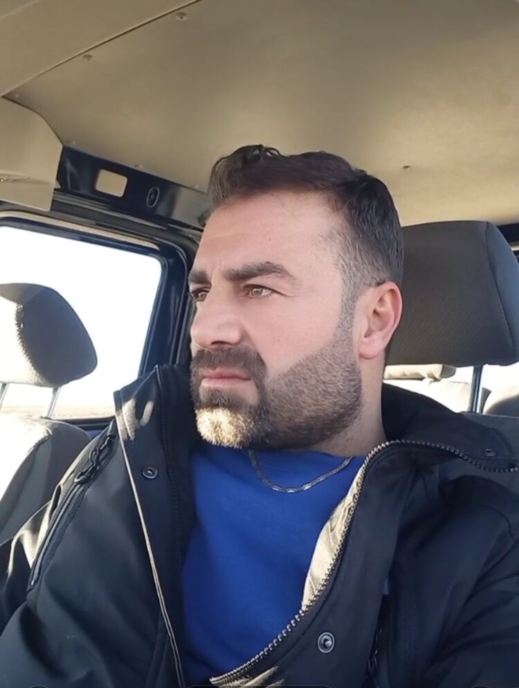  45471225  Altan, 40 ,    Alanya