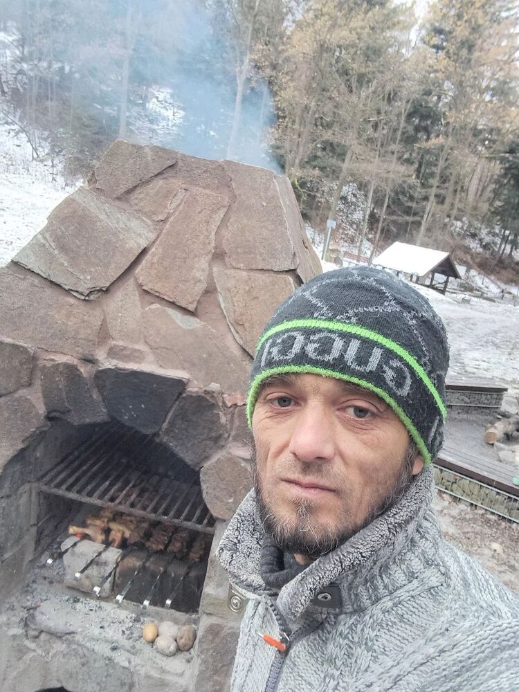  53984255  , 44 ,    Bielsko-Biala