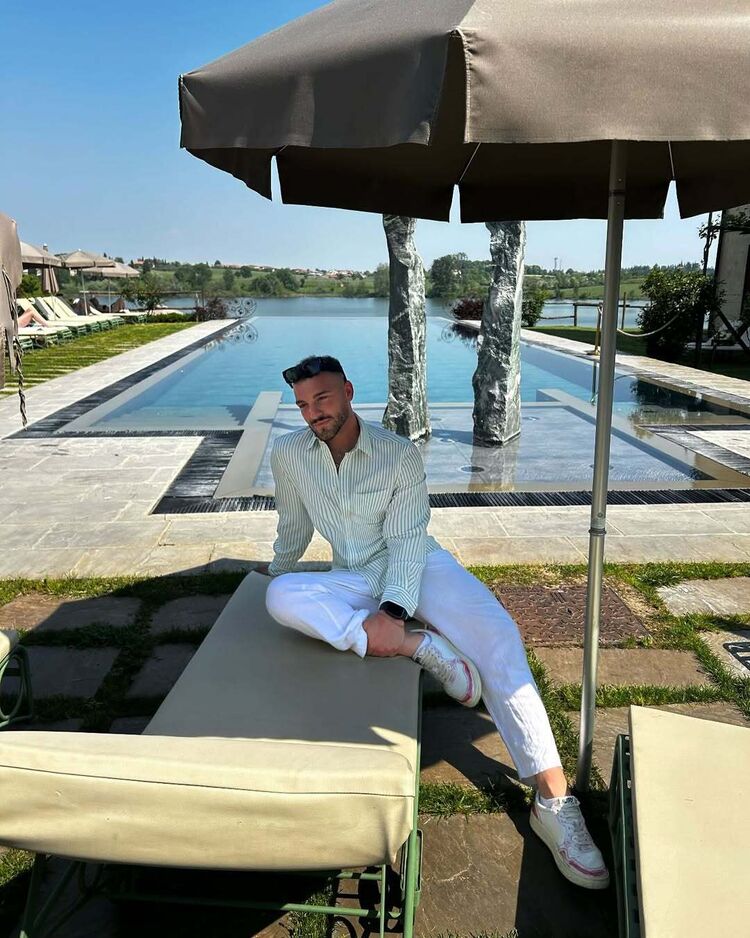  ,   , 28 ,   ,   