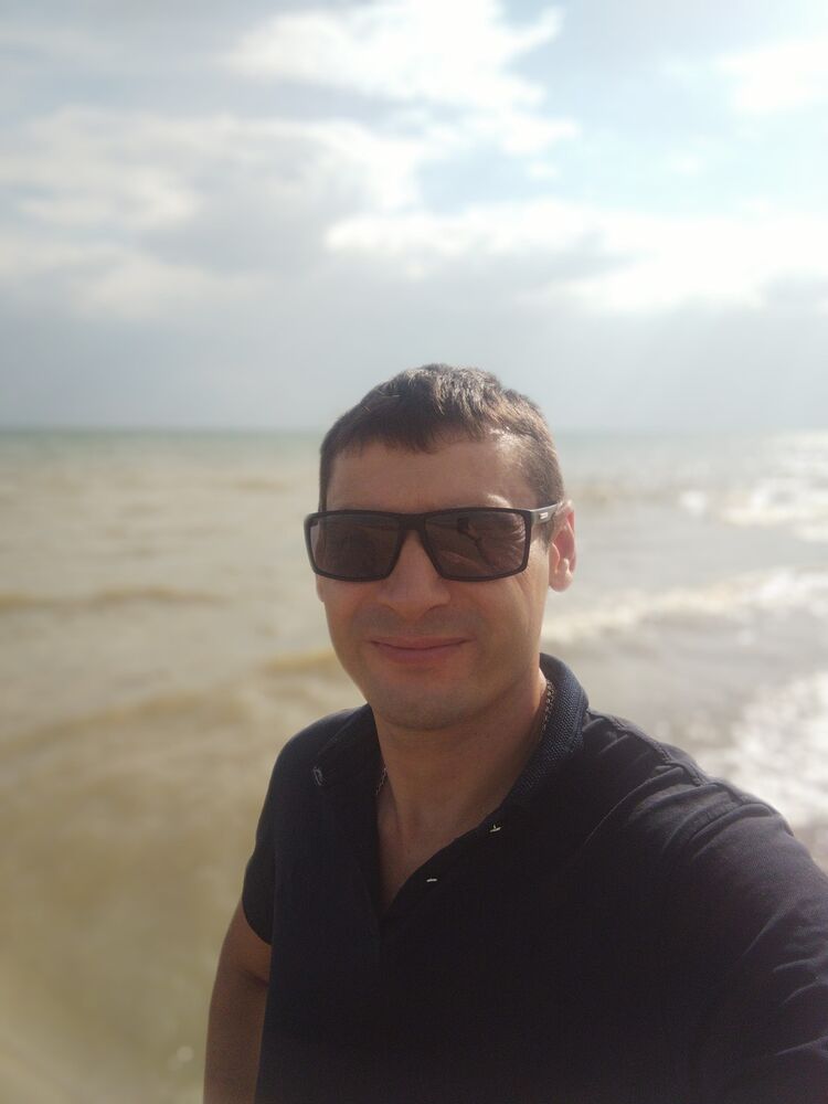  36588295  Stasnislav, 25 ,    