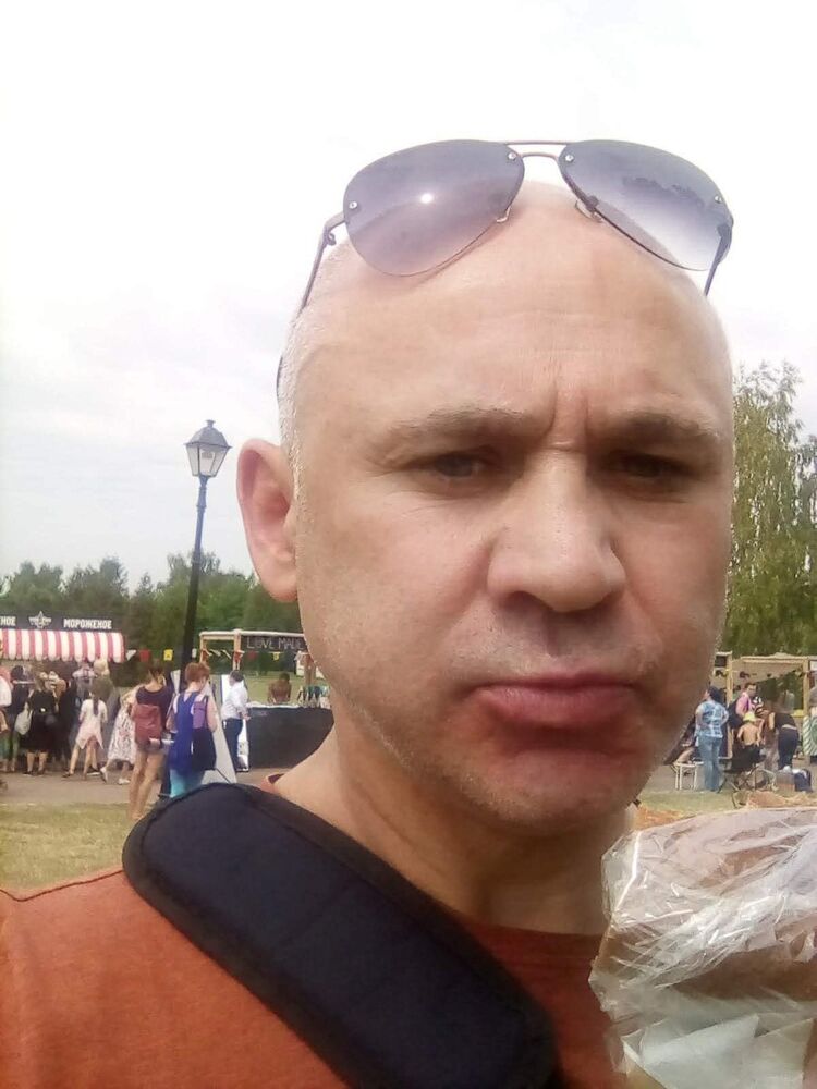  ,   Viktor, 54 ,   ,   , c 