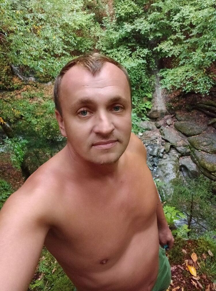 40160275  , 37 ,    