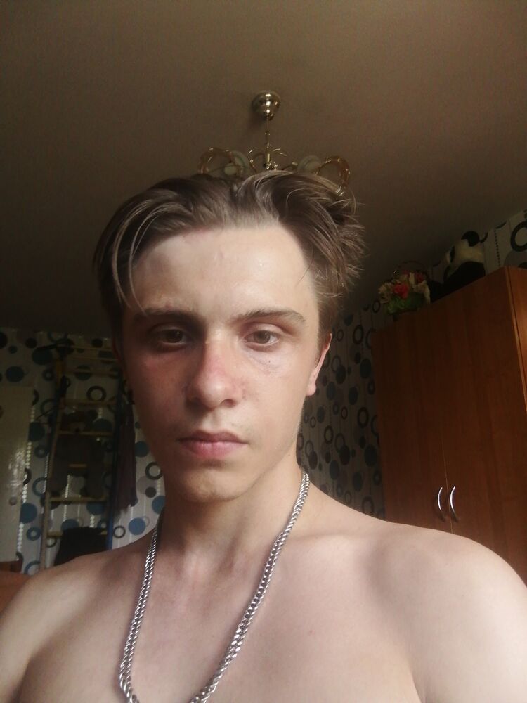  44425215  , 21 ,    