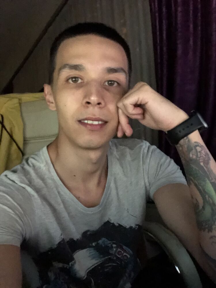  37304925  , 27 ,    