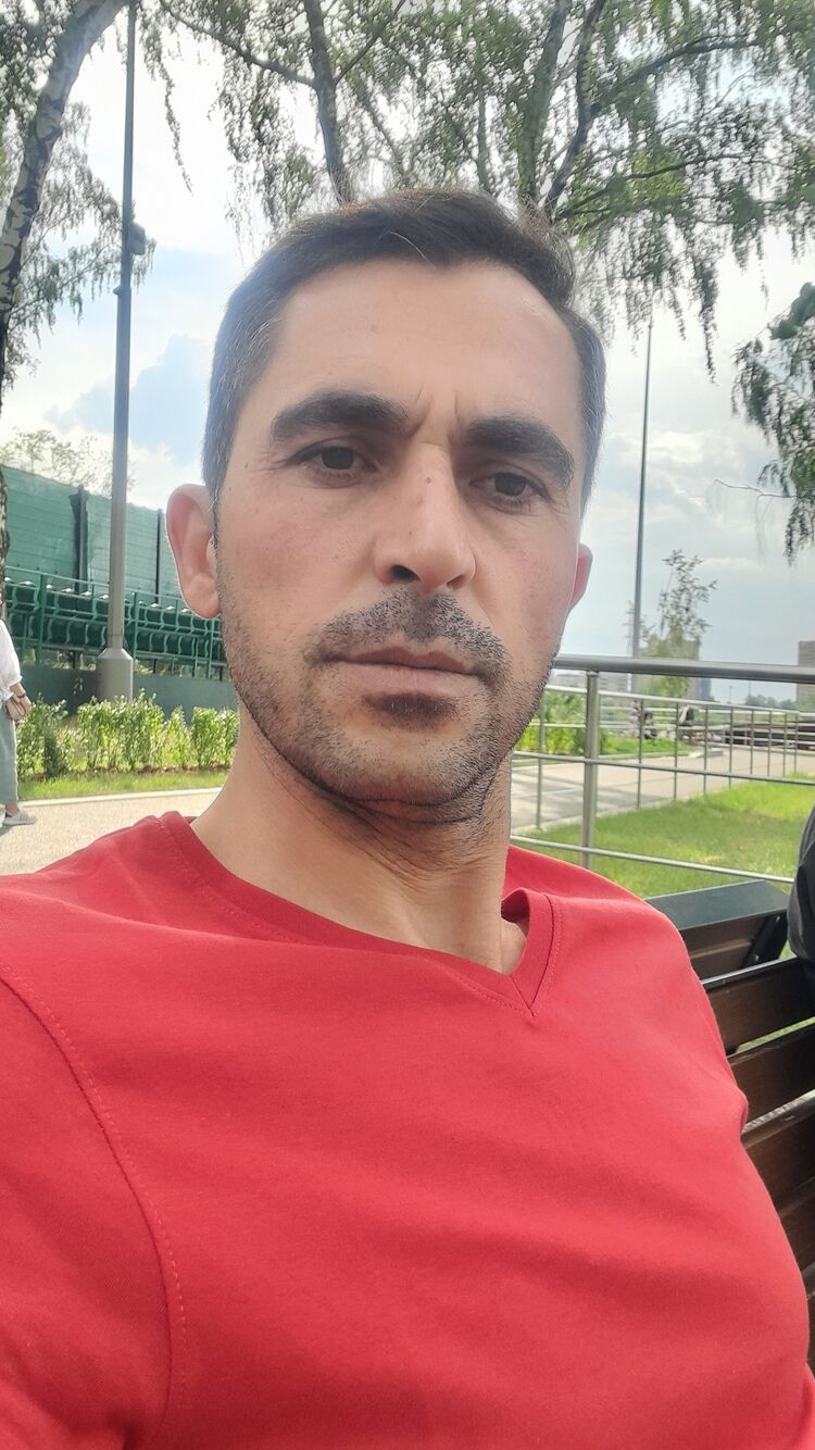  38849635  Raxman, 43 ,    
