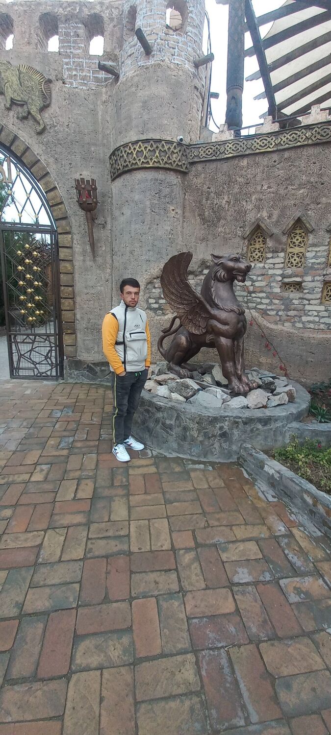  ,   Ixtiyor, 25 ,   ,   