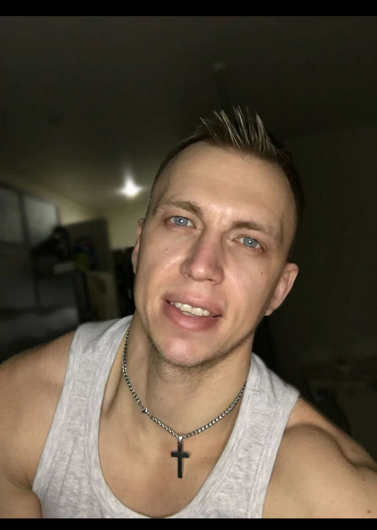  ,   Alex, 31 ,   ,   , c , 