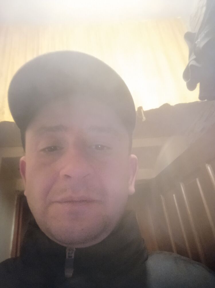  24336315  Igor, 38 ,    