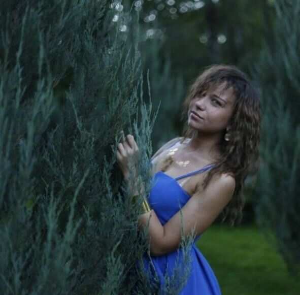  ,   Nadia, 33 ,   ,   