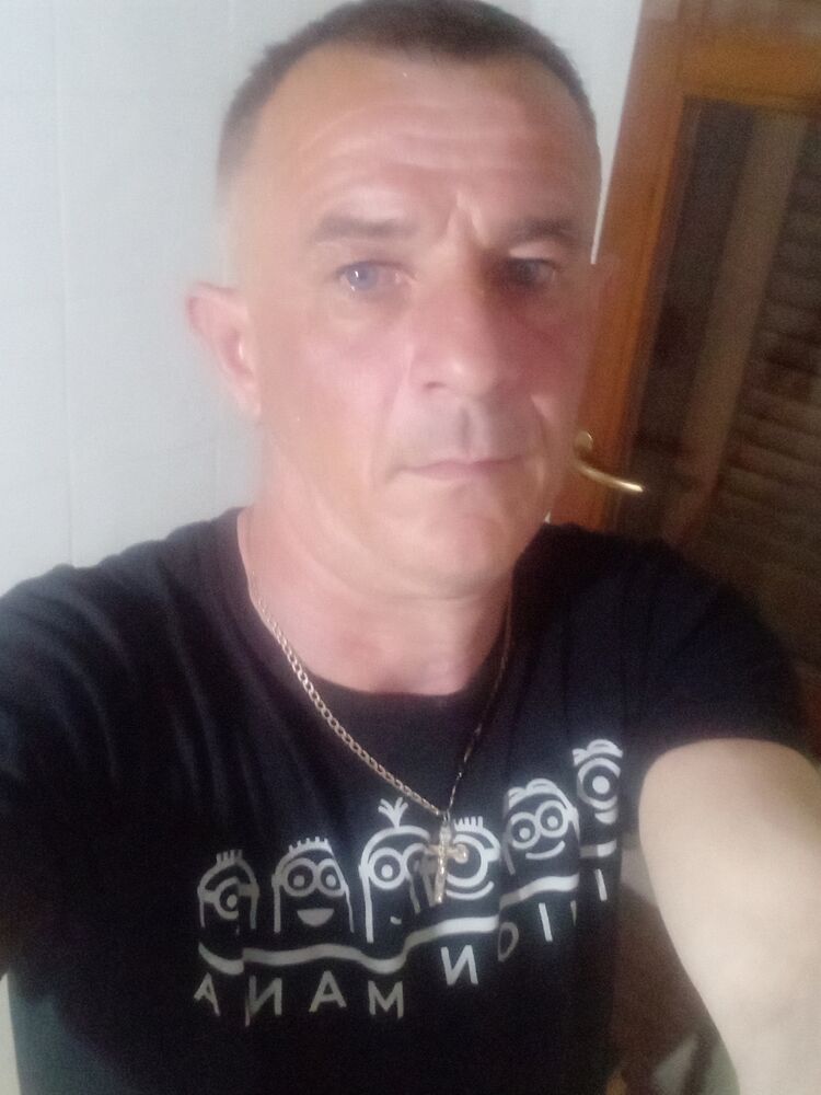  35253745  , 49 ,    