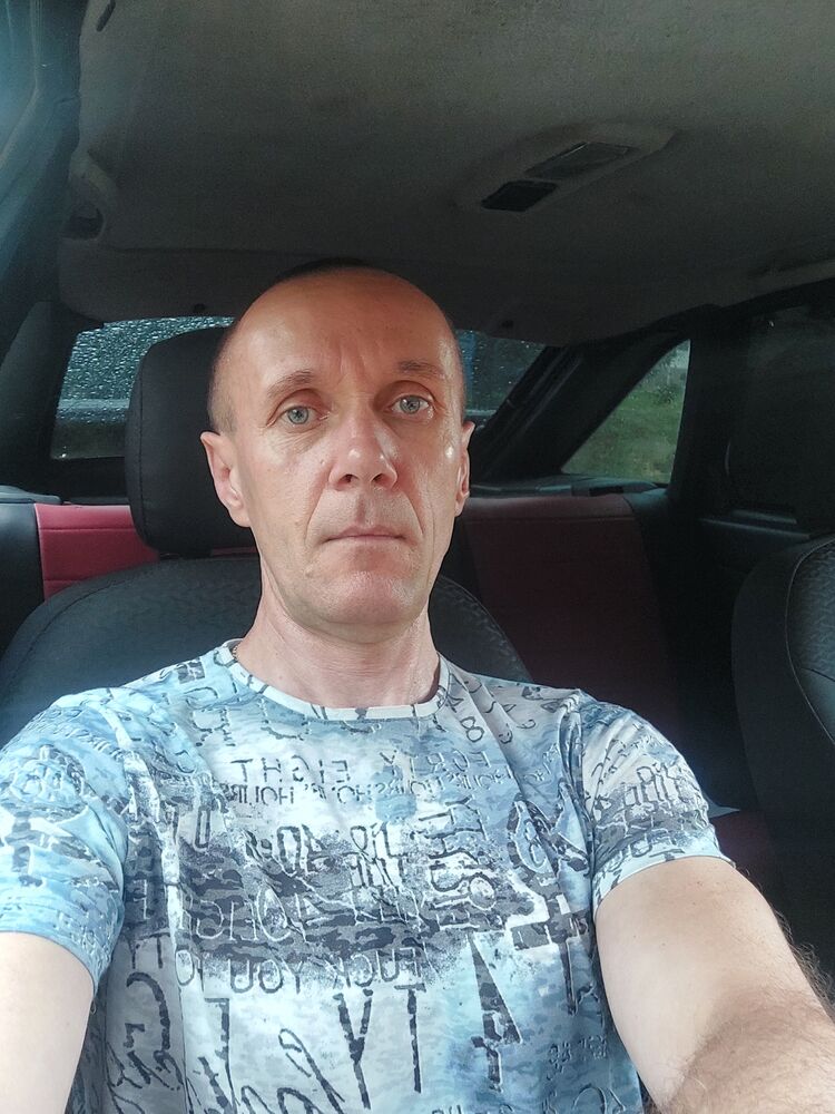  ,   Vladimir, 52 ,   c 