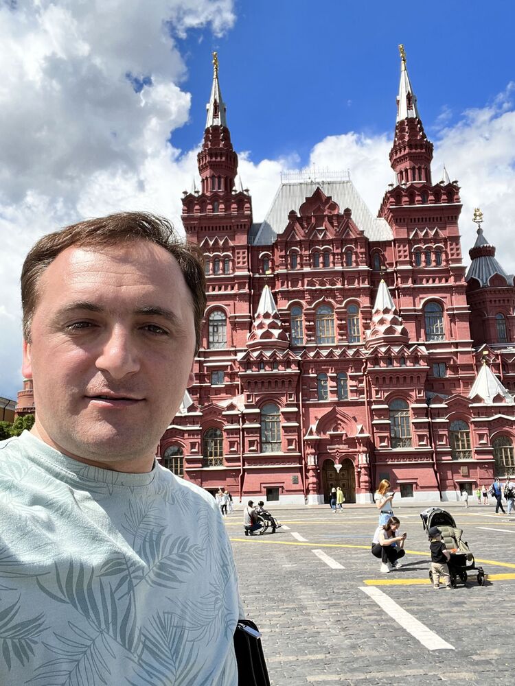  27154745  Aram, 28 ,    