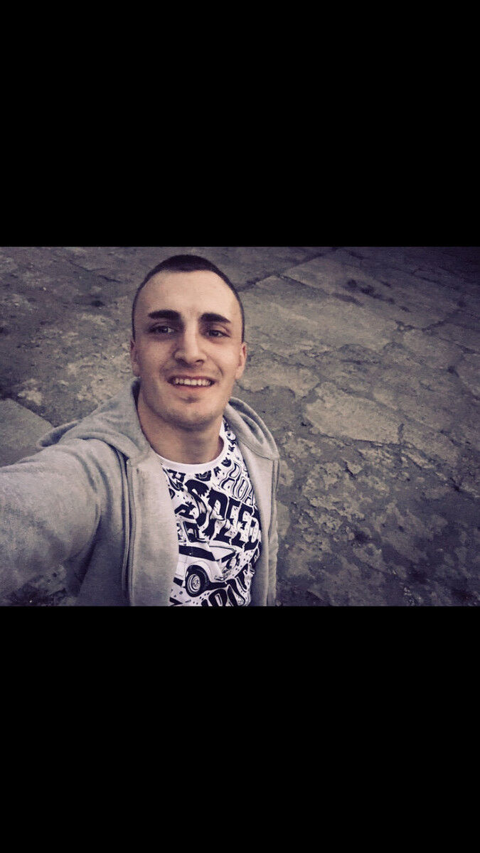  18505015  , 27 ,    
