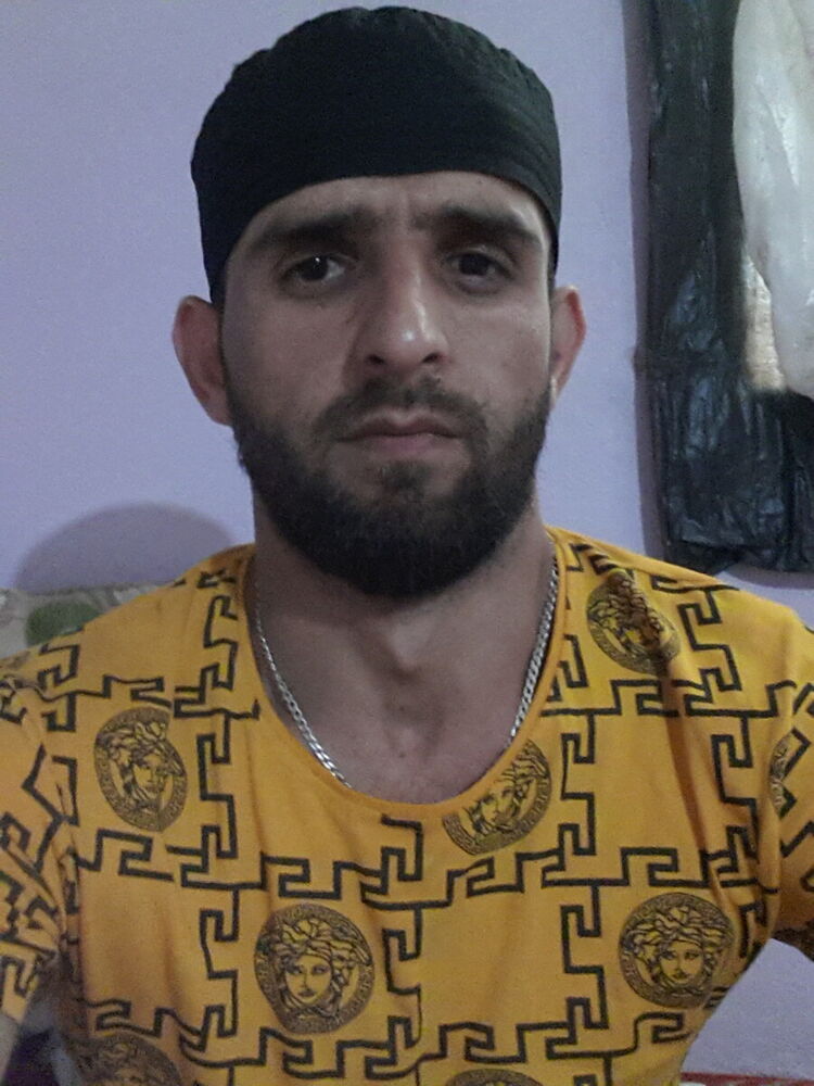  ,   Azam, 37 ,   ,   , c 
