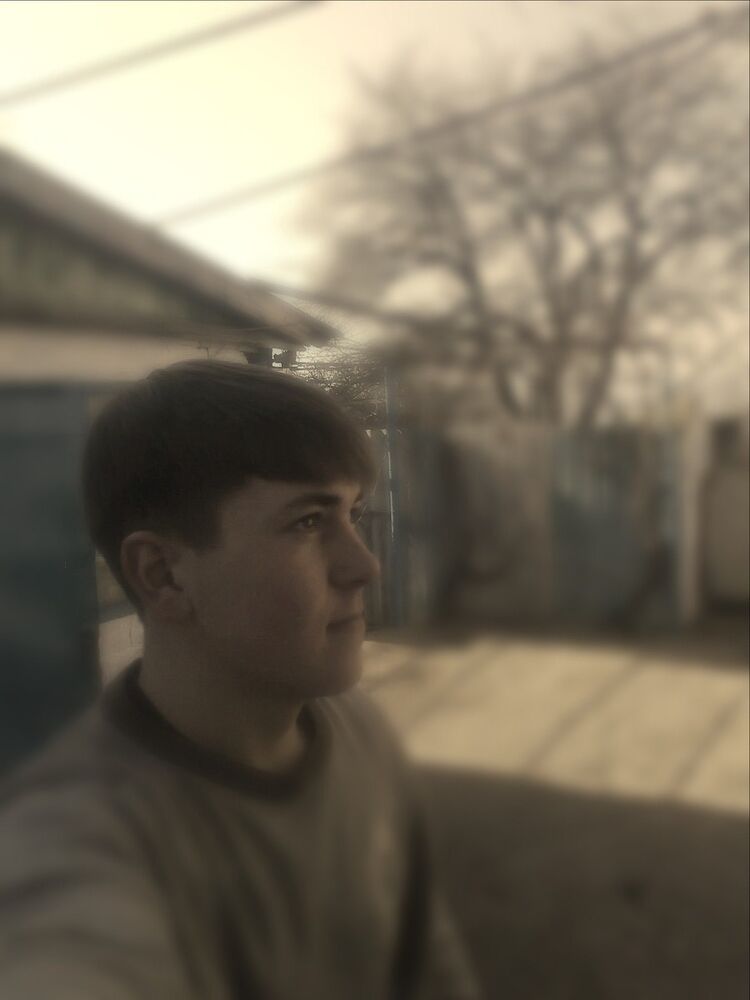  18052245  , 28 ,    