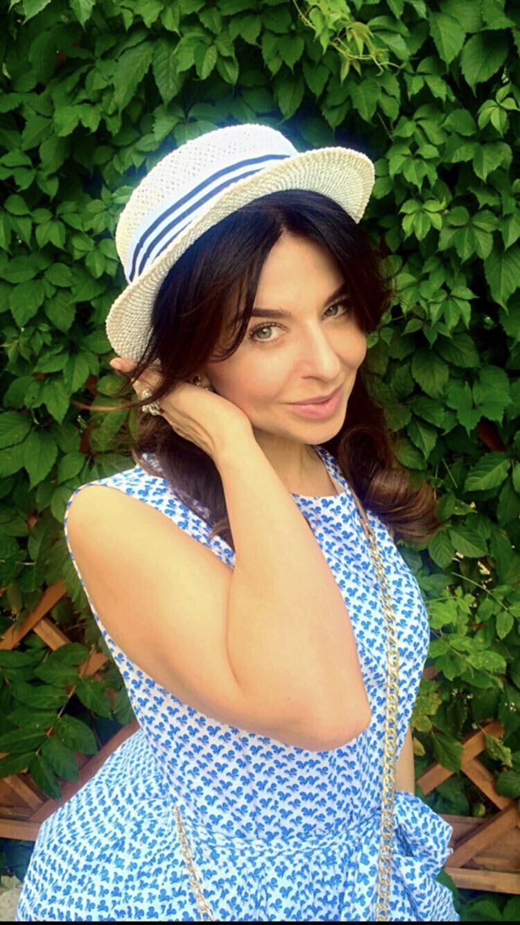  ,   Lara, 39 ,     , c 